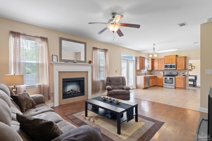 3618 Topaz Cir  Navarre FL 32566 photo