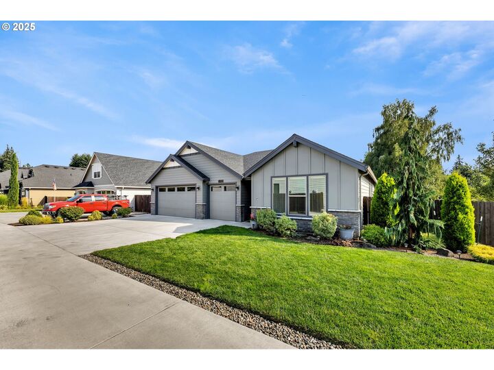 Property Photo: 2501 NE 7th Dr WA 98604