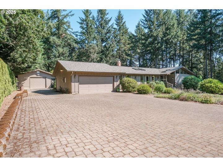 Property Photo: 2941 Inland Dr S OR 97302
