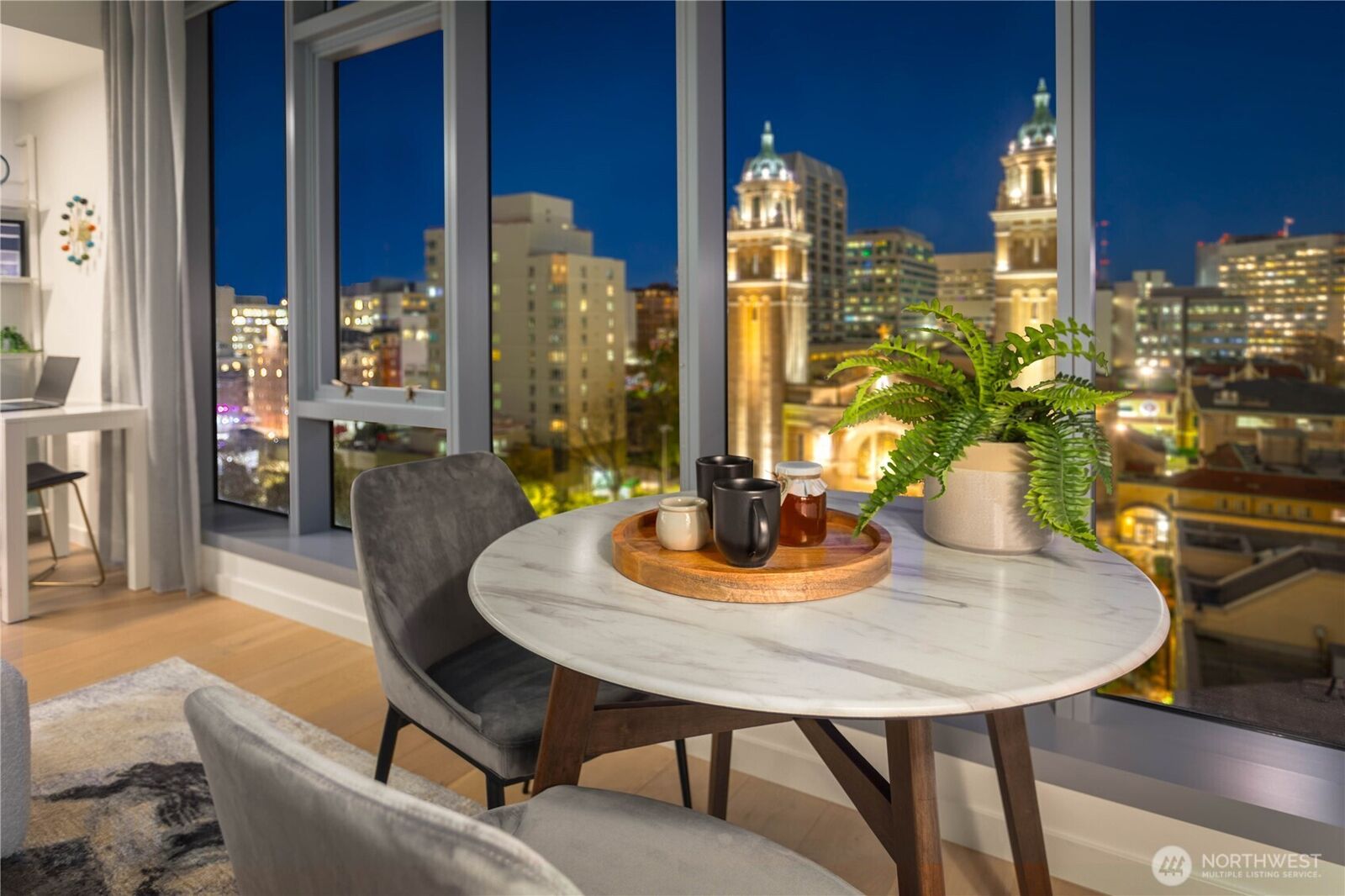 Property Photo:  800  Columbia Street 608  WA 98104 