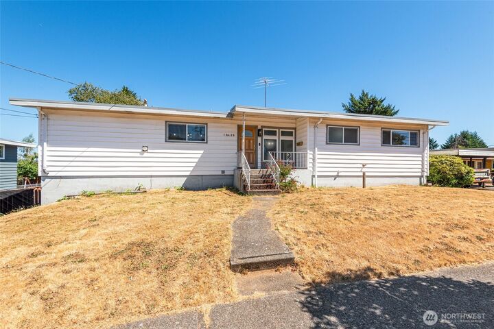 10420  59th Avenue S  Seattle WA 98178 photo