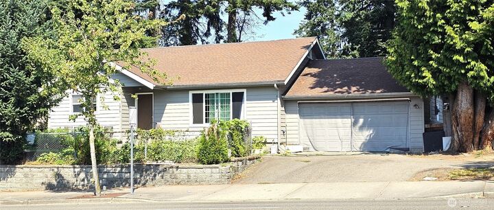 Property Photo:  1816 S 312th Street  WA 98003 
