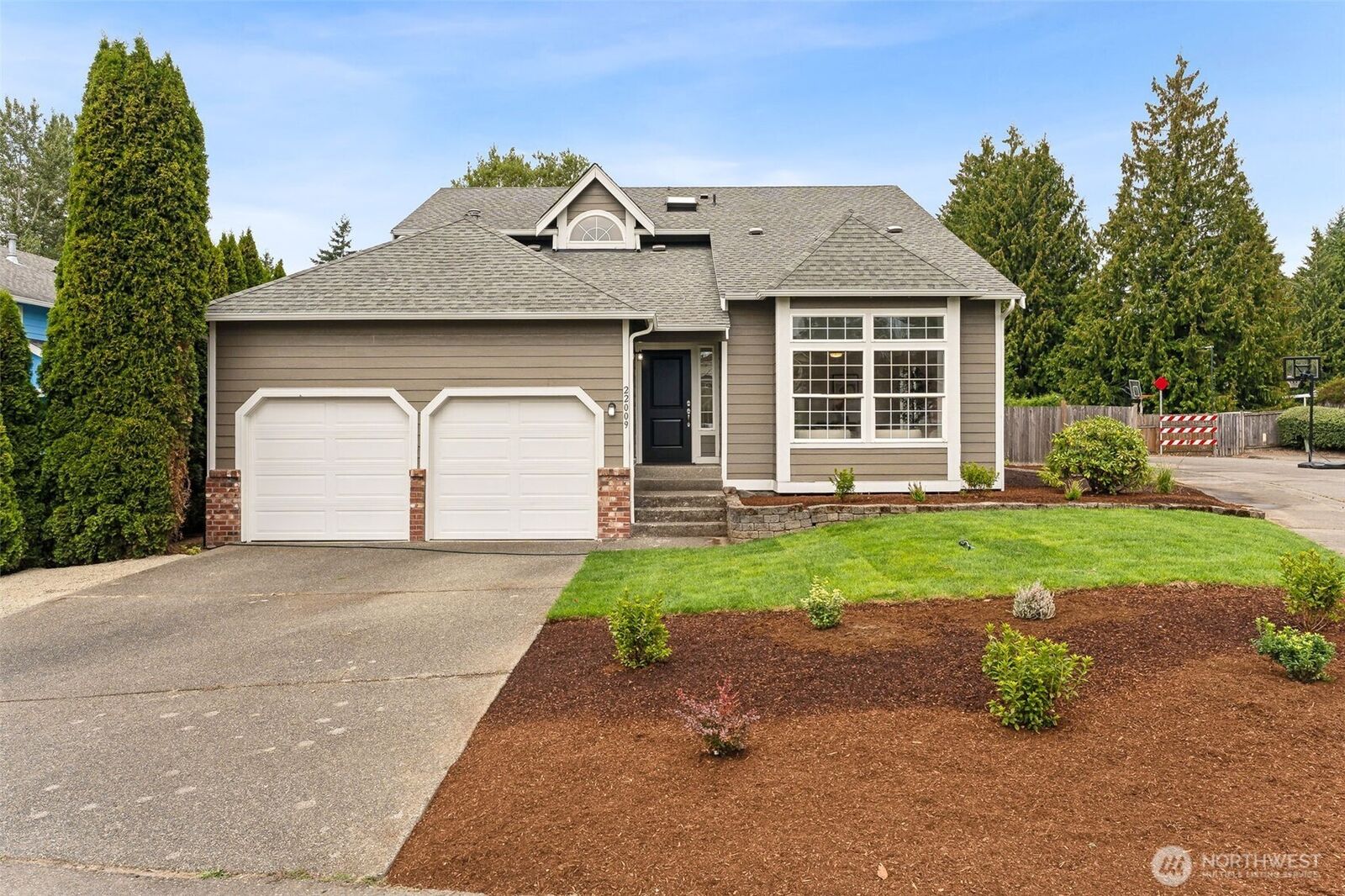 Property Photo: 22009 131st Place SE WA 98031