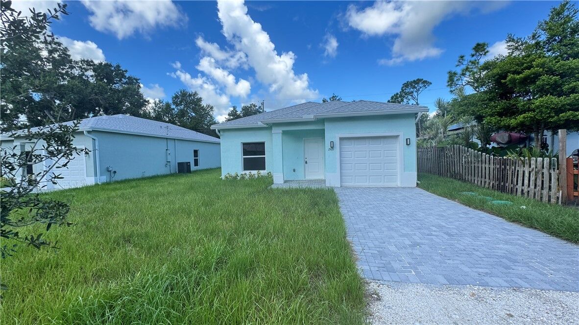 Property Photo:  2505 87th Avenue  FL 32966 
