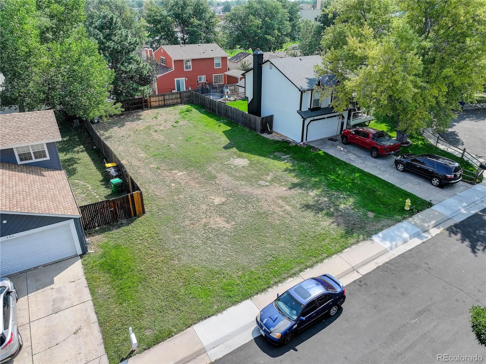 Property Photo:  670 S Jasper Street  CO 80017 