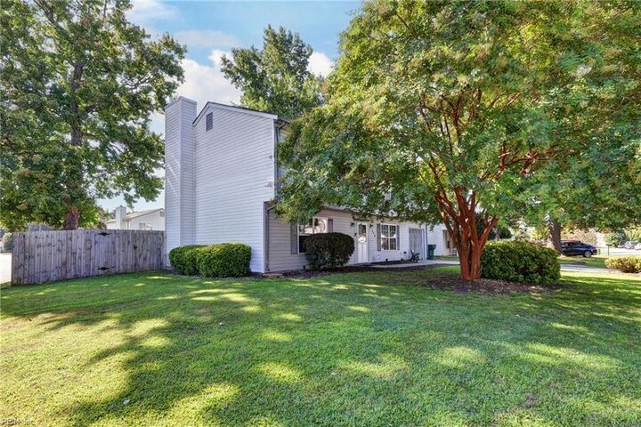 Property Photo:  736 Halyard Dr  VA 23608 