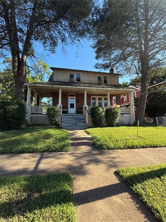 Property Photo: 2331 Orange Ave NW VA 24019