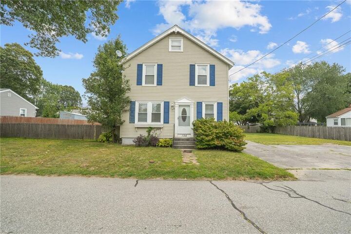 126 Lloyd Avenue  Warwick RI 02889 photo