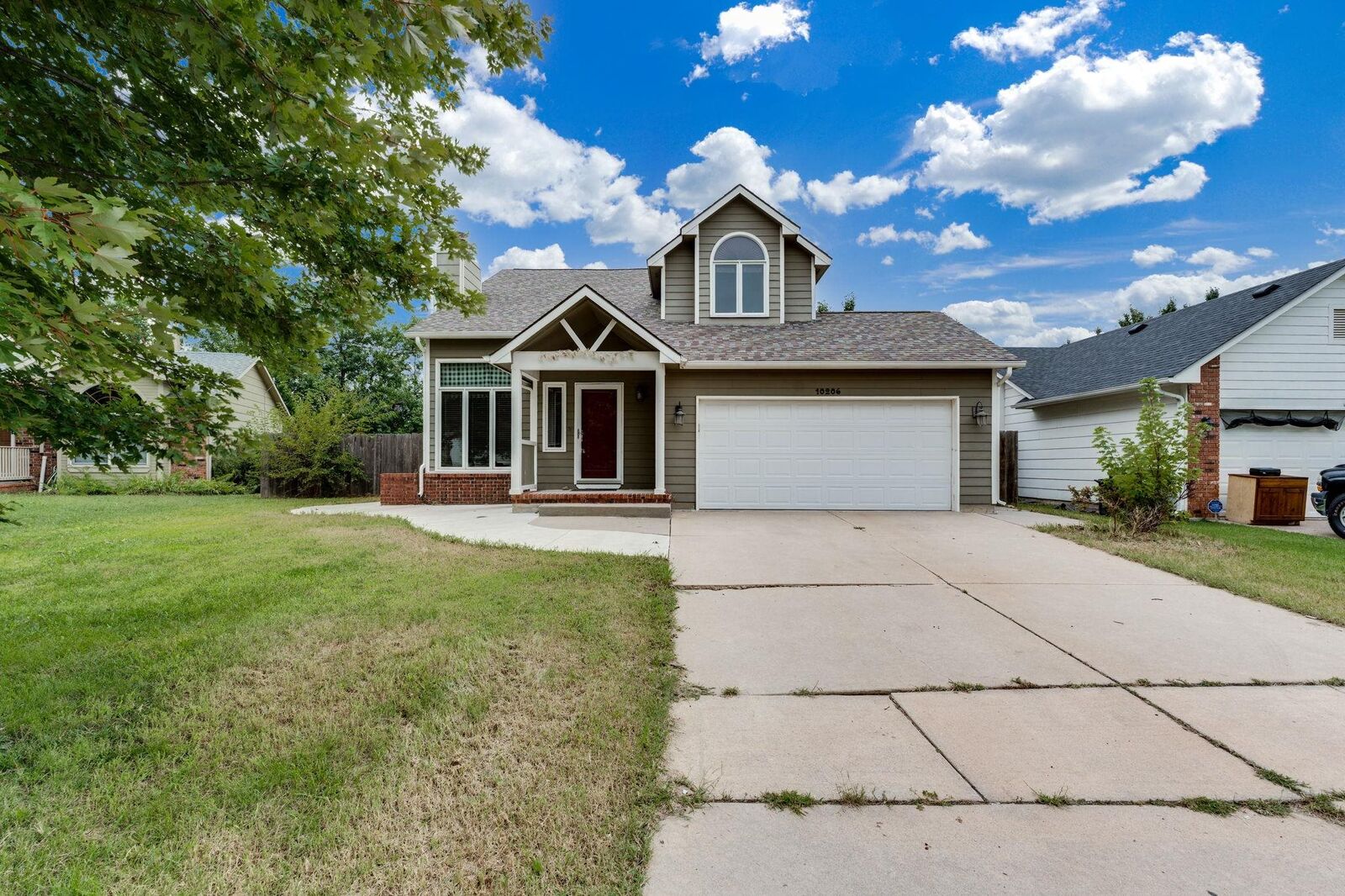 Property Photo: 10206 E Lincoln St KS 67207-3950