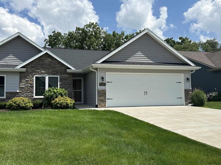 Property Photo: 2255 Walnut Street WI 53511