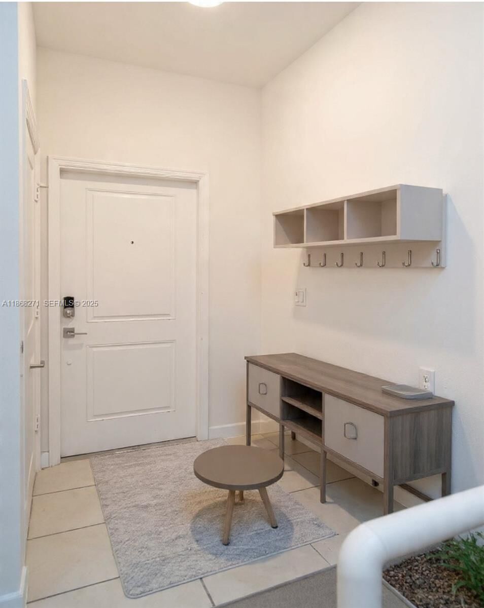 Property Photo:  1141 SW 6th Ct  FL 33034 