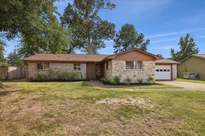 6175 Pansy Drive  Beaumont TX 77706 photo
