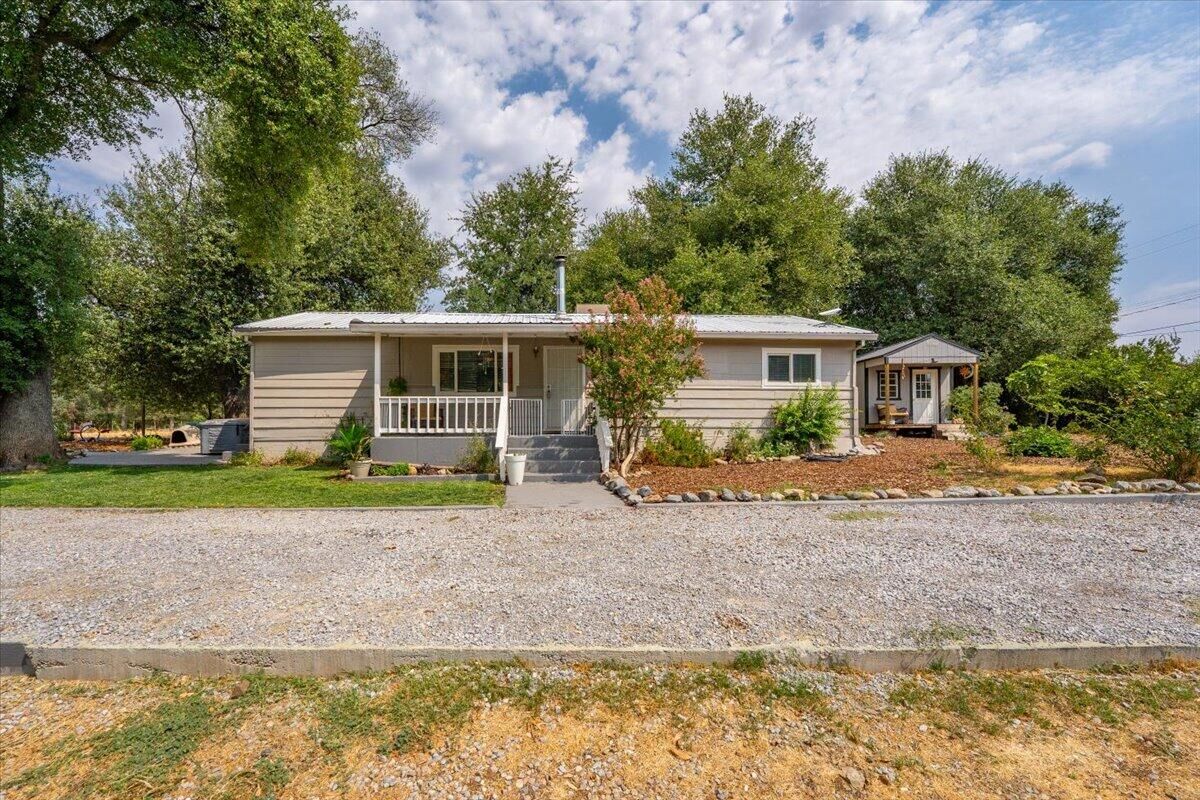 Property Photo:  18280 Vista Lane  CA 96022 