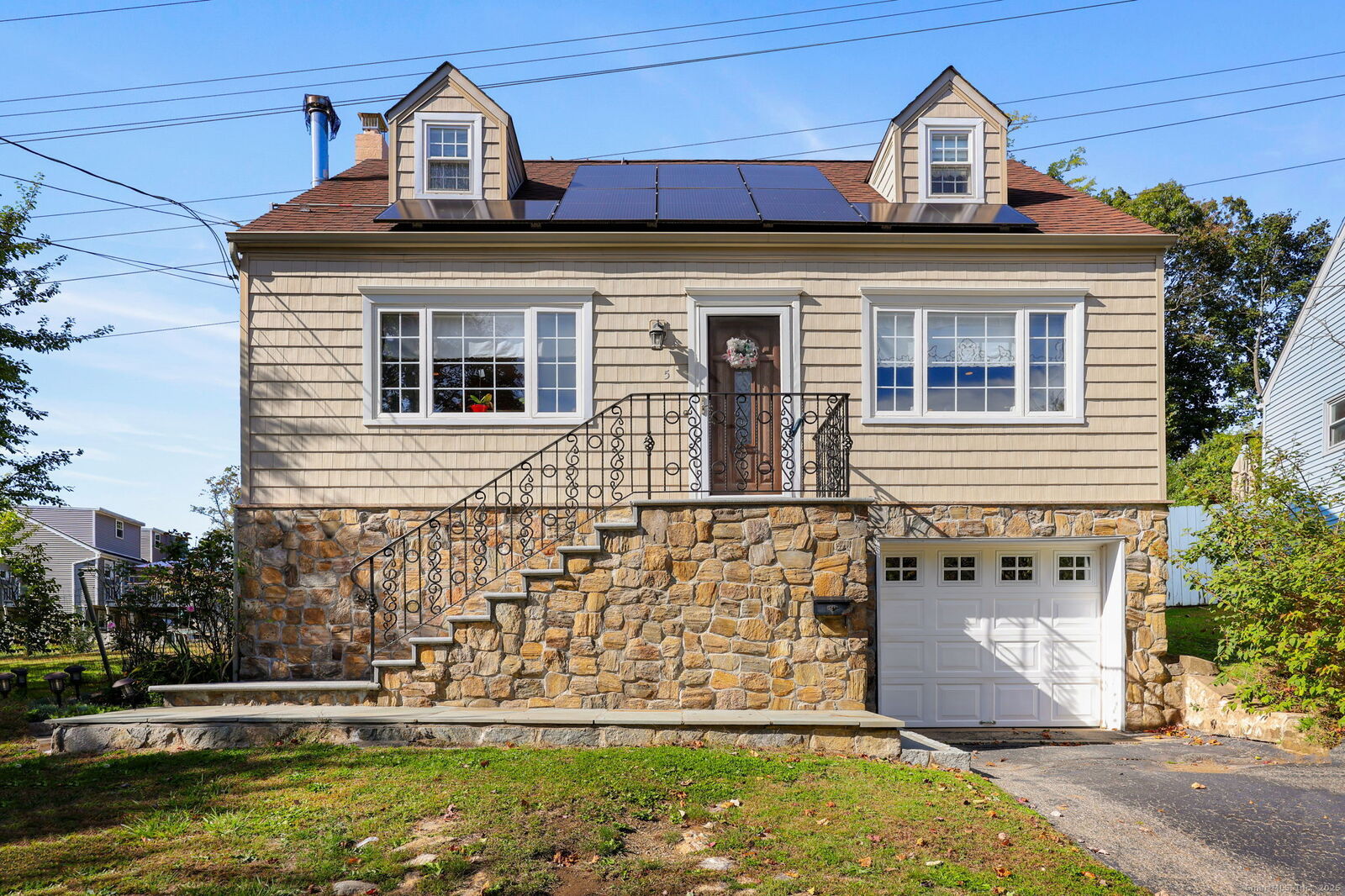 Property Photo:  5 Tower Drive  CT 06850 