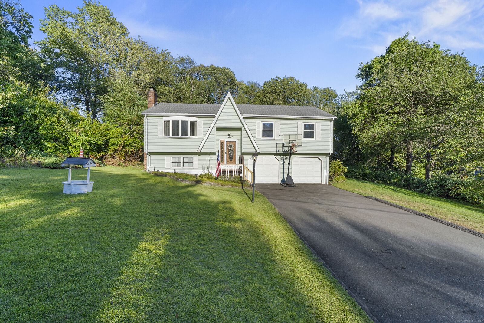 Property Photo: 1 Helen Road CT 06786