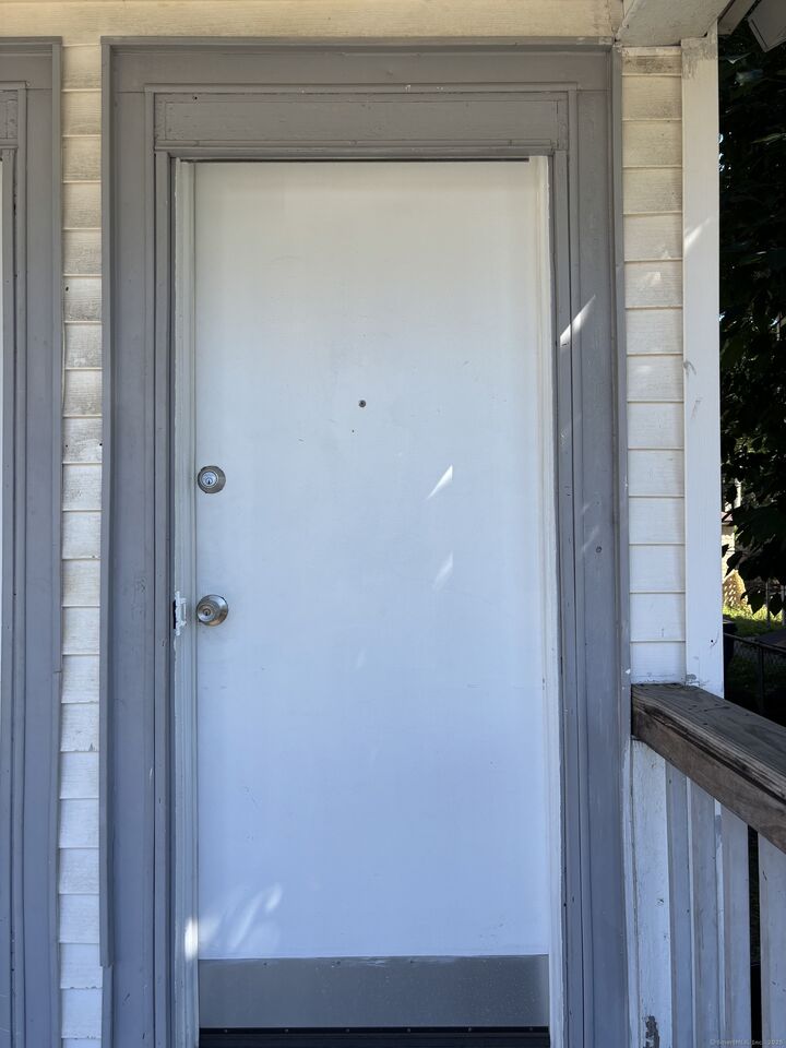 Property Photo: 334 Hollister Street 2 CT 06615