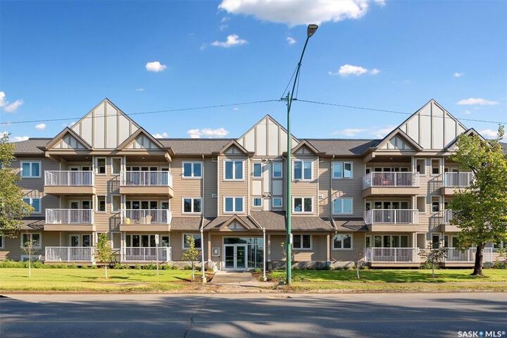 Property Photo: 318 108th Street W 209 SK S7N 1P8