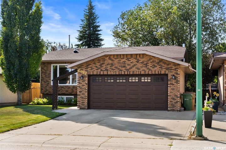 Property Photo: 6007 Ehrle Crescent SK S4X 4C8