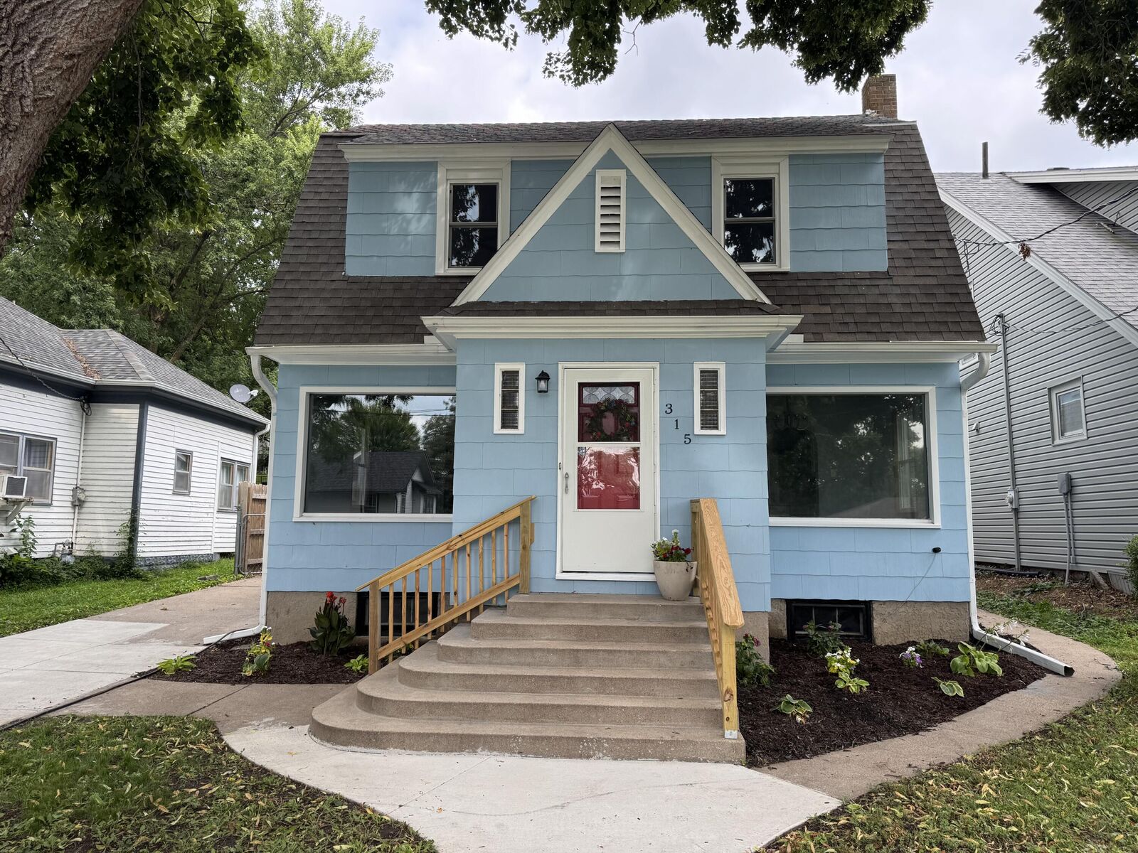 Property Photo:  315 S Gates  Street  IA 51560 