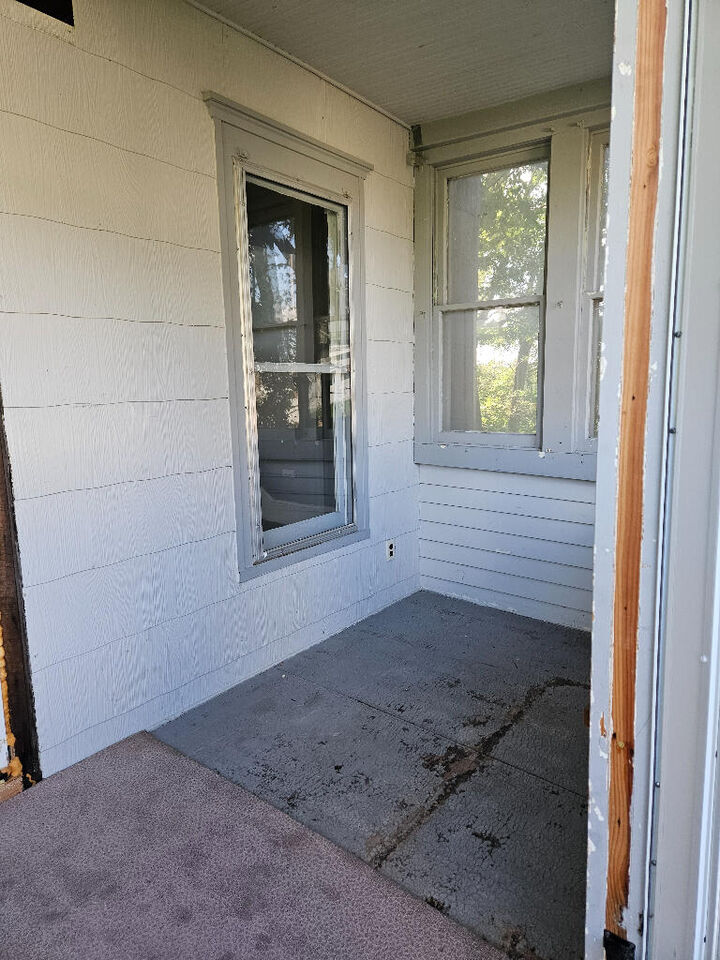 Property Photo: 405 Oakland Avenue IA 51560