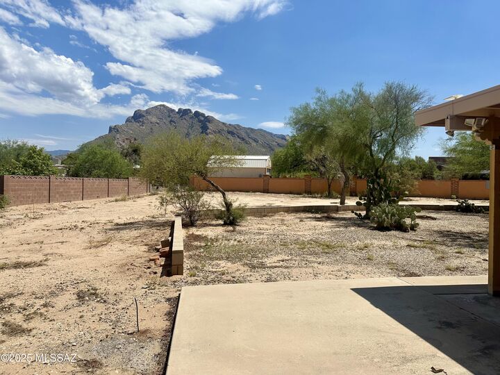 Property Photo: 8402 N Northern Avenue AZ 85704