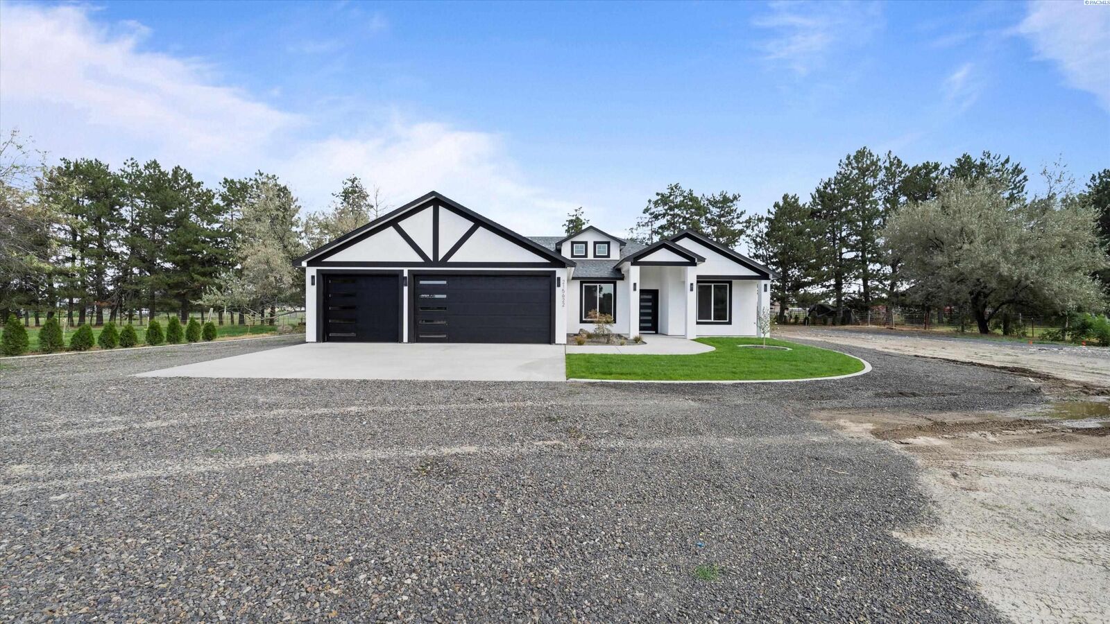 Property Photo: 215622 E SR 397 WA 99337