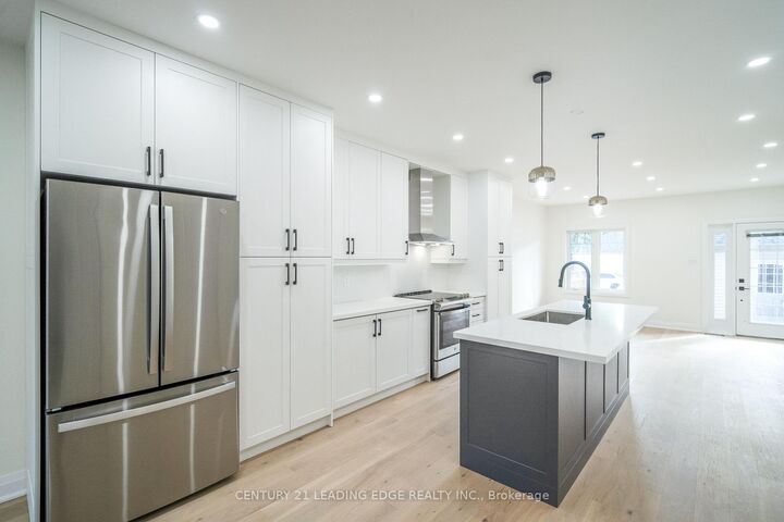 22 Milroy Lane  Markham ON L6B 1B5 photo