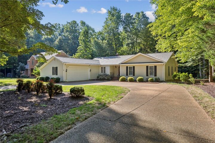 Property Photo:  129 Peyton Road  VA 23188 