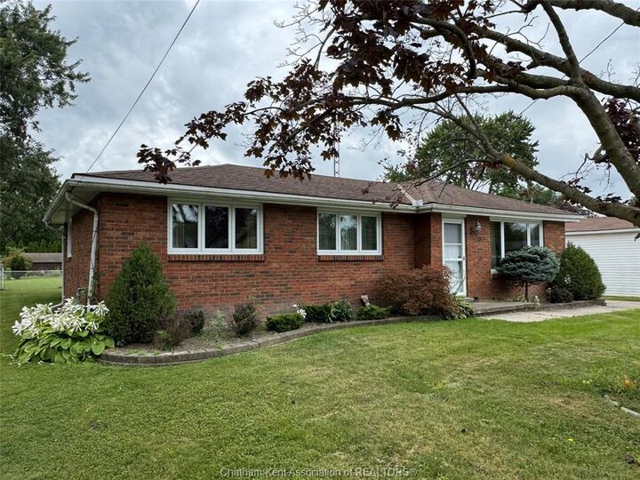 197 Turnbull Avenue  Wallaceburg ON N8A 2M8 photo