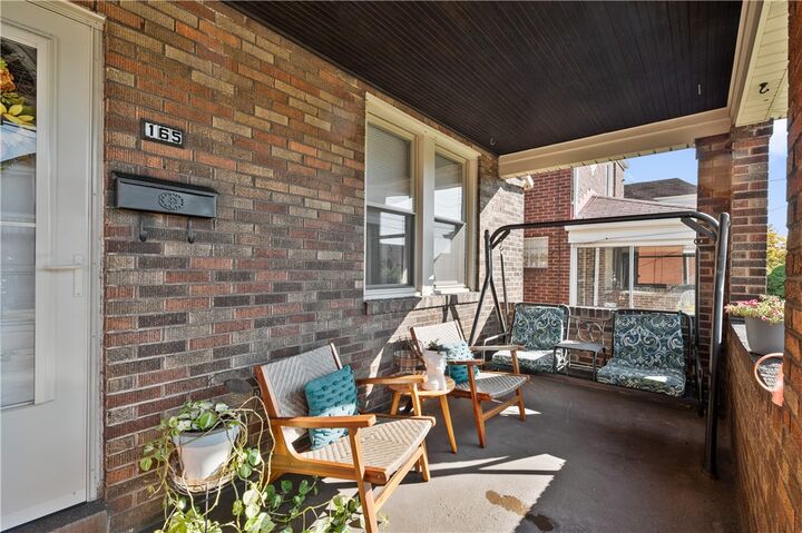 Property Photo: 165 E Marigold St PA 15120