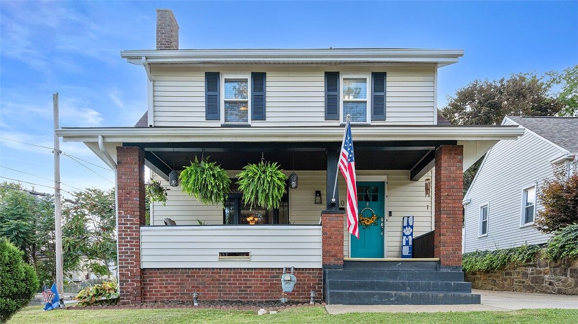 Property Photo:  610 North St  PA 16117 