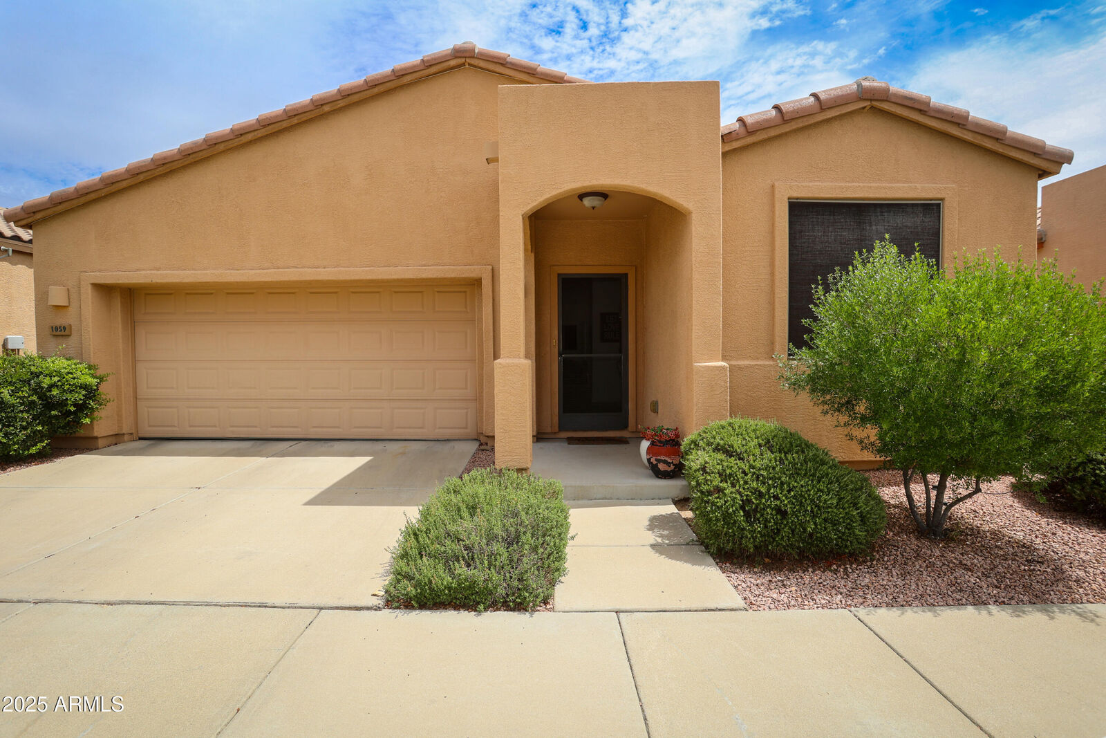 Property Photo:  1059 S 16th Place  AZ 86326 