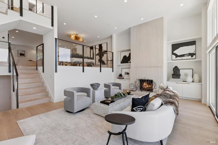 Property Photo: 6 Red Hill Circle CA 94920