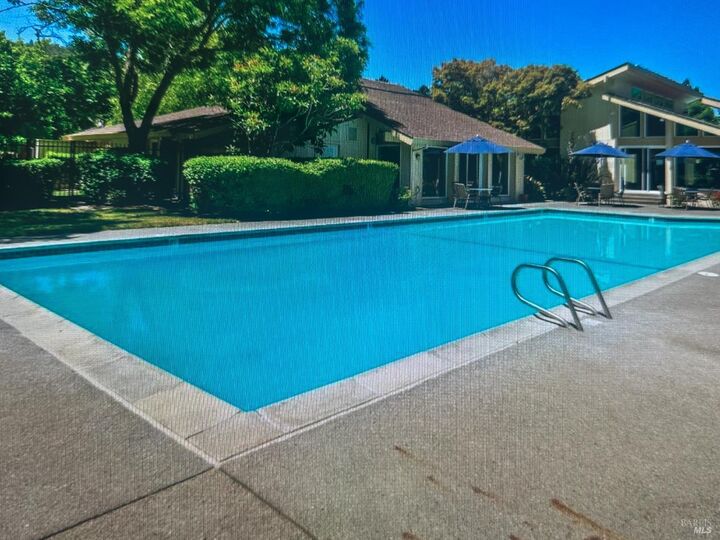 Property Photo:  2520 Lakeview Drive  CA 95405 