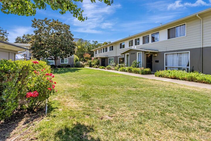 Property Photo: 1028 E Los Gamos Road CA 94903