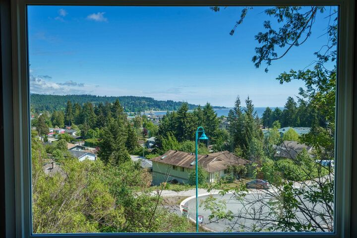 Property Photo: 5628 Medusa Place BC V0N 3A3