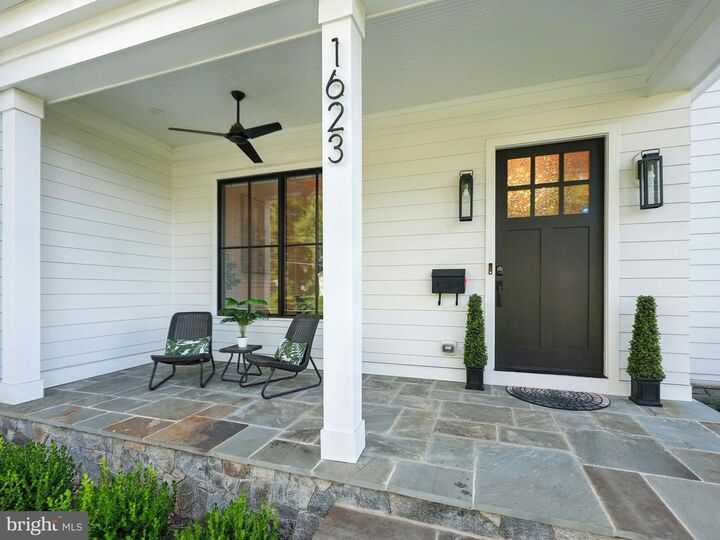 Property Photo:  1623 Dempsey Street  VA 22101