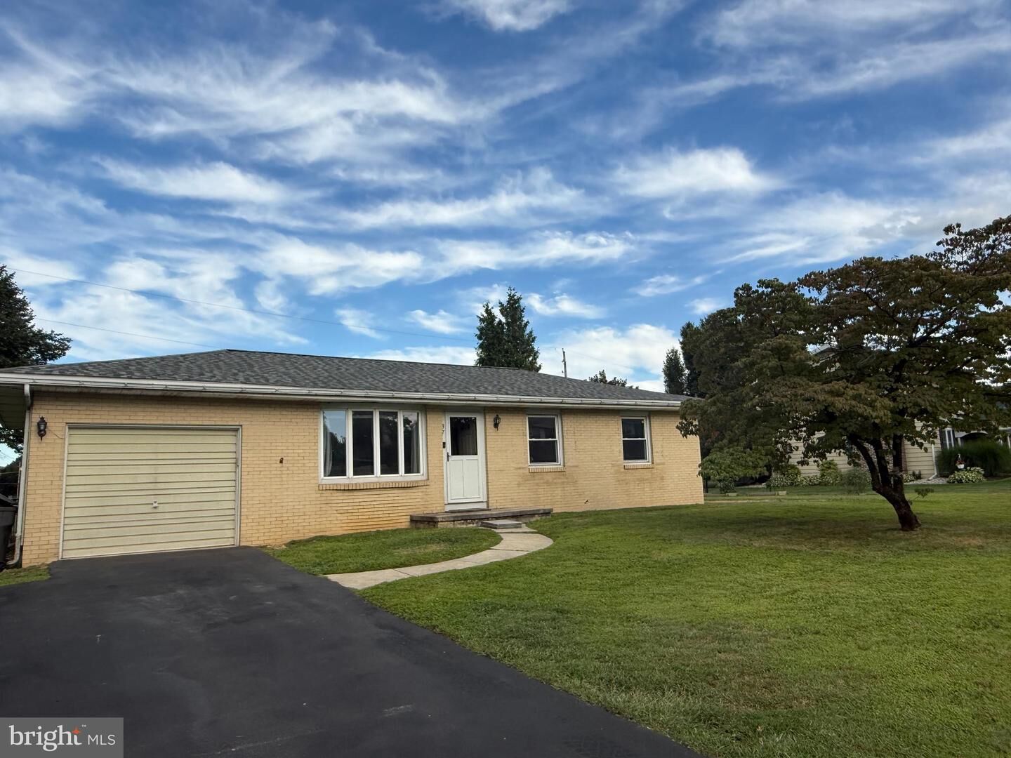 Property Photo: 37 S Herbein Drive PA 19562