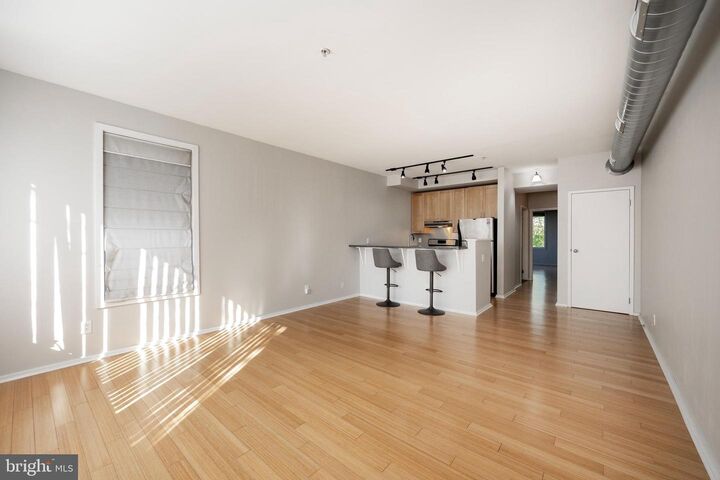 Property Photo:  182 Gay Street 502  PA 19128 