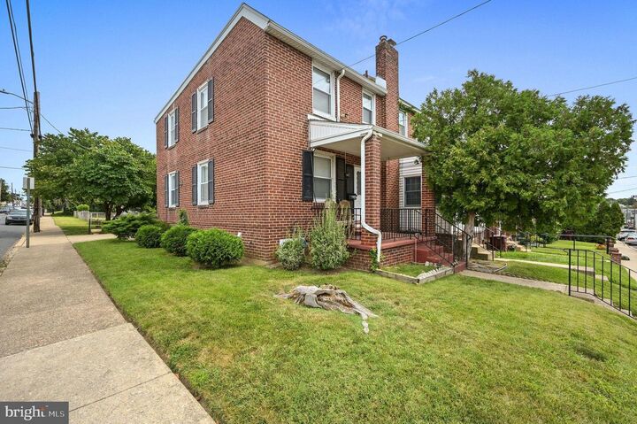 Property Photo: 2735 W Third Street DE 19805