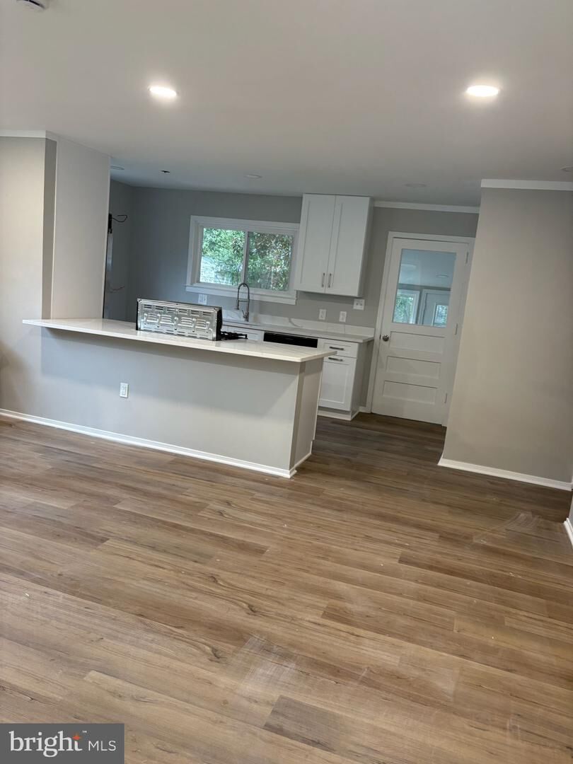 Property Photo:  409 Greenhill Avenue  MD 20707 