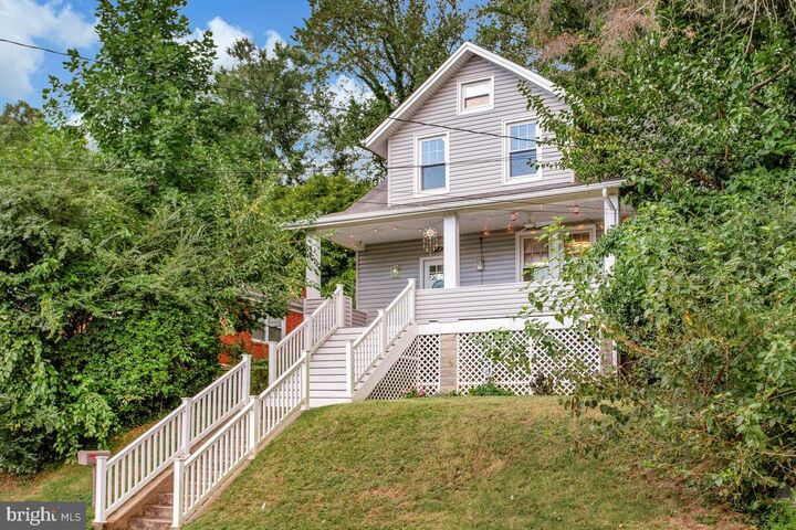 Property Photo: 6204 Everall Avenue MD 21206