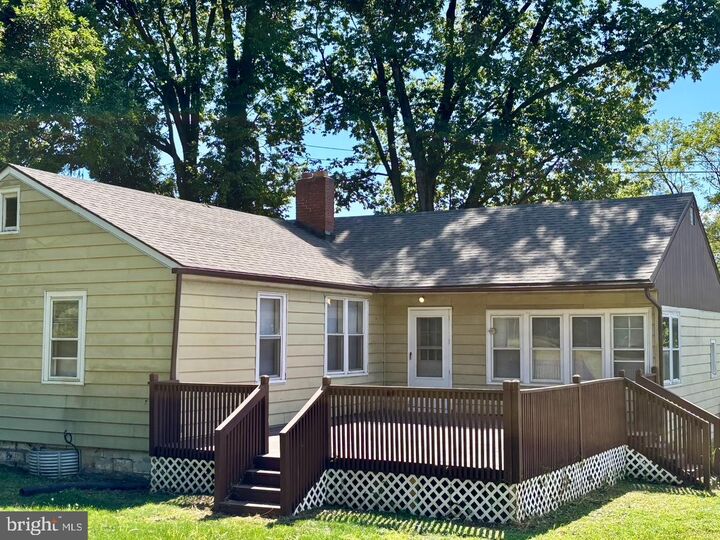 Property Photo: 435 Rosedale Avenue PA 17057