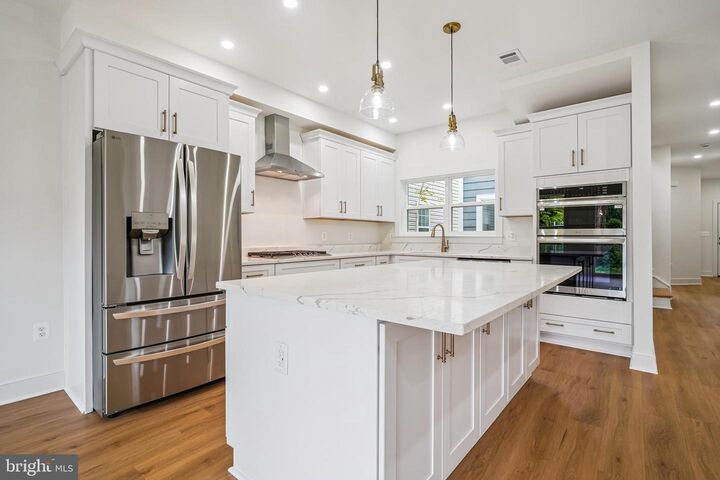 Property Photo: 215 McKinney VA 22401