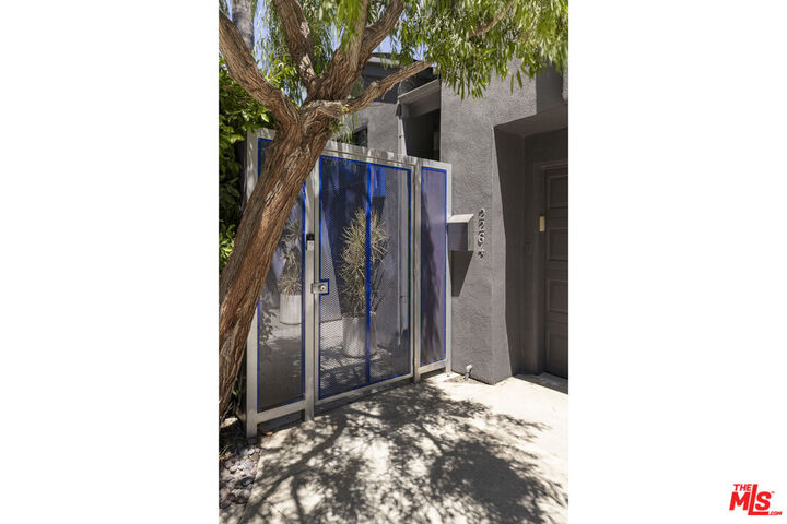 Property Photo: 2264 Moreno Dr CA 90039