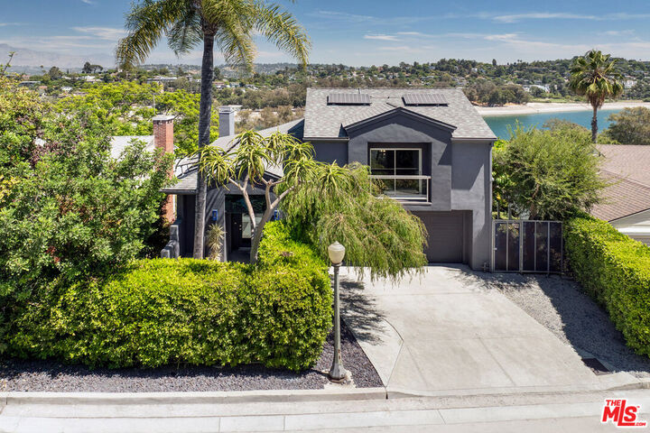 Property Photo: 2264 Moreno Dr CA 90039