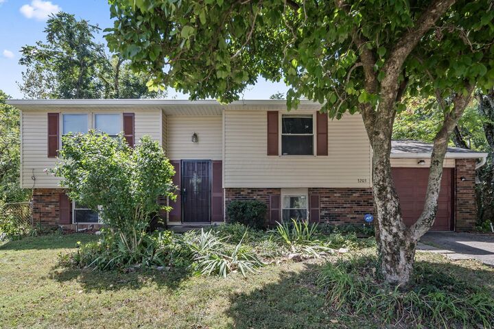 Property Photo: 3203 Secor Court OH 43224