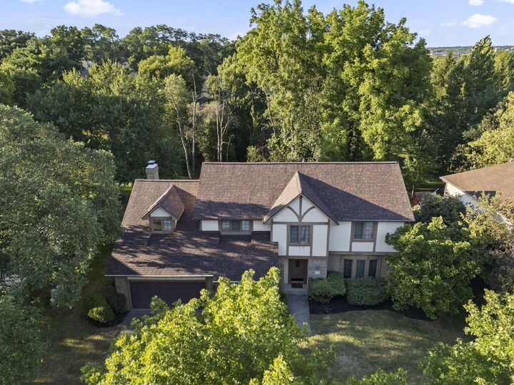 Property Photo:  658 River Trace  OH 43081 