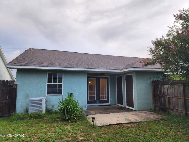 Property Photo: 6303 Causeway Road FL 32408