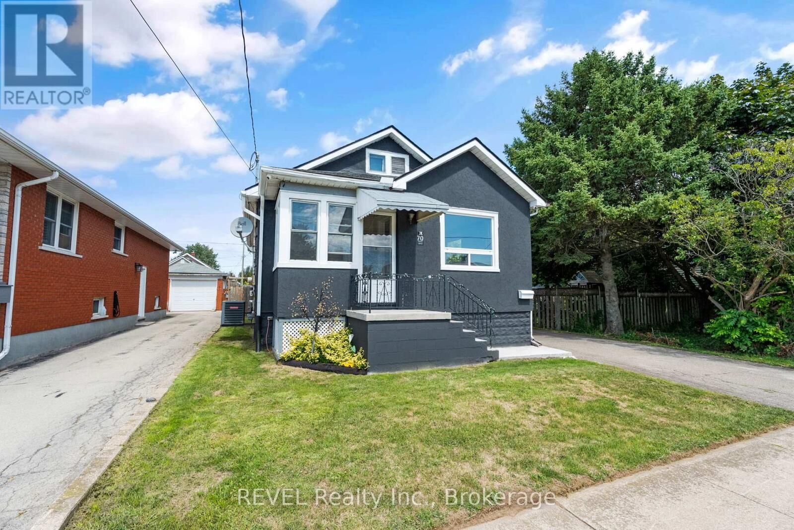 Property Photo: 70 Cross Street ON L3K 1L2